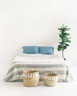 Creative Women 3 Panel Dotted Queen Blanket