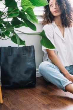 Purse & Clutch Accessories Outside Pockets Handbag - Ink Black