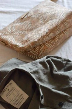 Carry Courage Best Sellers Adventurer Cork Cosmetics Bag - Cream