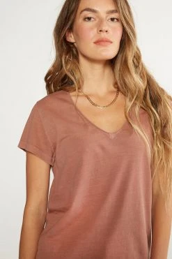 ÉTICA Aiden V Neck Tee