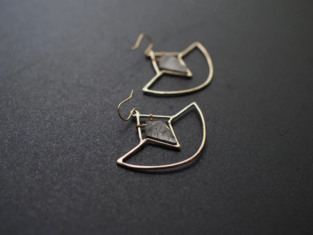 Iron Oxide Crystal Amulet Earrings Jewelry 8 Iron Oxide Crystal Amulet Earrings Jewelry