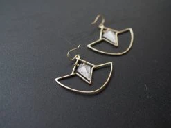 Iron Oxide Crystal Amulet Earrings Jewelry 13 Iron Oxide Crystal Amulet Earrings Jewelry