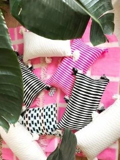 Archive New York Antigua Lumbar Pillow - Black + White 17 Archive New York Antigua Lumbar Pillow - Black + White