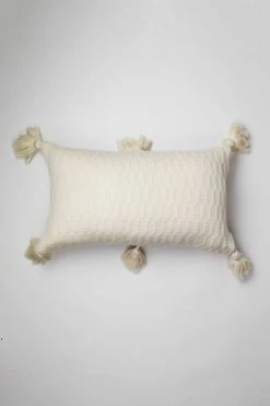 Archive New York Home Goods Antigua Lumbar Pillow - Natural White