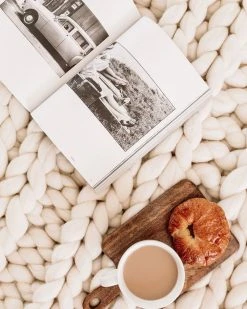 August Sage Chunky Wool Throw Blanket