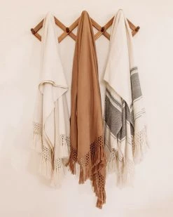 August Sage Marrón Alpaca Throw Blanket Home Goods