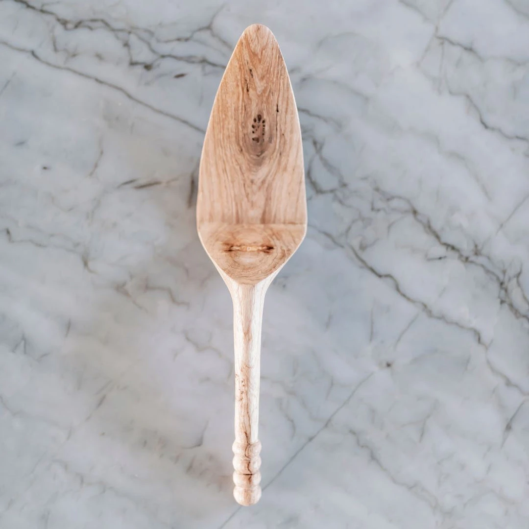 Azizi Life Faye Wooden Pie Server Home Goods 3 Azizi Life Faye Wooden Pie Server Home Goods