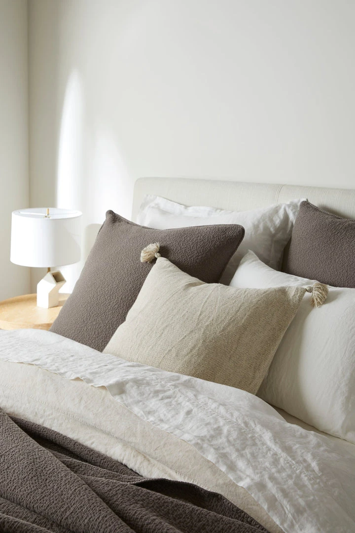 Coyuchi Cascade Matelasse Blanket - Morel 6 Coyuchi Cascade Matelasse Blanket - Morel