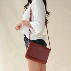 Nisolo Accessories Clara Crossbody Purse