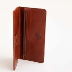 Nisolo Classic Wallet - Rosewood Accessories 7 Nisolo Classic Wallet - Rosewood Accessories