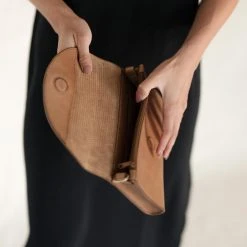 Nisolo Cleo Convertible Clutch Best Sellers