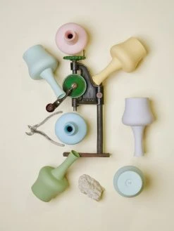 Middle Kingdom Best Sellers Colorful Mini Porcelain Vase 11