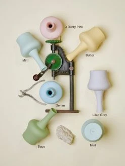 Middle Kingdom Best Sellers Colorful Mini Porcelain Vase 11