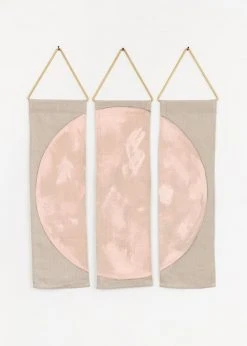 Conejo & Co Ciervo Wall Hanging - Himalayan Salt Home Goods