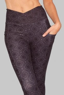 Wolven Activewear + Athleisure Crossover Recycled Legging With Pockets - Summit 13 Wolven Activewear + Athleisure Crossover Recycled Legging With Pockets - Summit