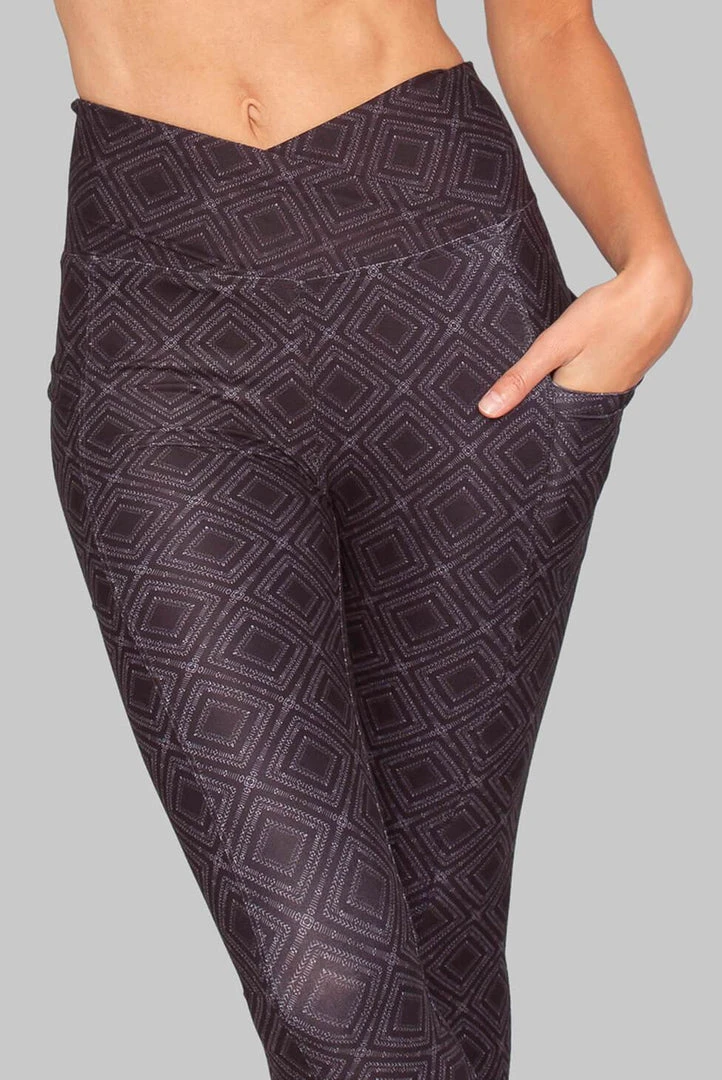 Wolven Activewear + Athleisure Crossover Recycled Legging With Pockets - Summit 5 Wolven Activewear + Athleisure Crossover Recycled Legging With Pockets - Summit