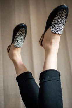 Darzah Tatreez Mule - Black + White Staff Favorites