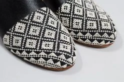 Darzah Black Tatreez Flat D'orsay