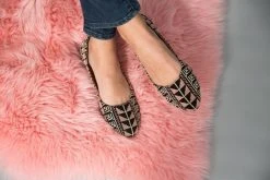 Darzah Shoes Tatreez Flats - Rose
