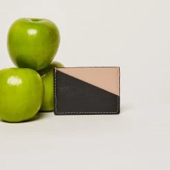 Allégorie Accessories Gala Apple Leather Puzzle Cardholder