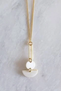 Hathorway Jewelry Tho Horn Pendant Necklace