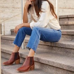 Nisolo Heeled Chelsea Boot - Brandy Shoes