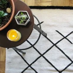 Ichcha Home Goods Cross Hatch Dhurrie Rug