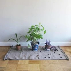 Ichcha Triangle Wool Dhurrie Rug