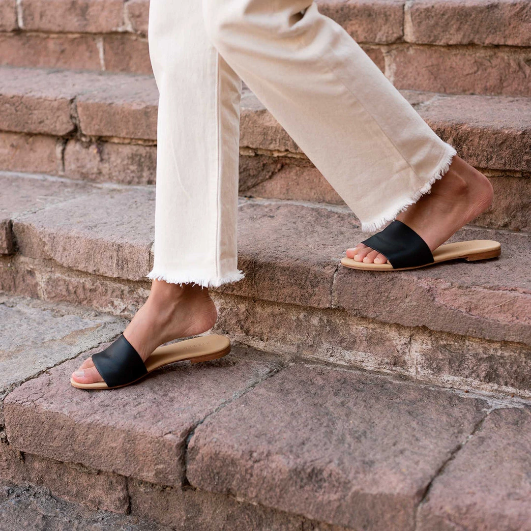 Nisolo Isla Slide Sandal - Black 4 Nisolo Isla Slide Sandal - Black