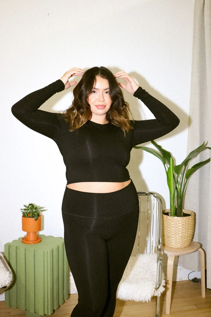 Mary Young Kaela Bamboo Long Sleeve Top Pajamas + Loungewear 16 Mary Young Kaela Bamboo Long Sleeve Top Pajamas + Loungewear