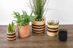 KAZI Medium Mod Rainbow Hooped Planter