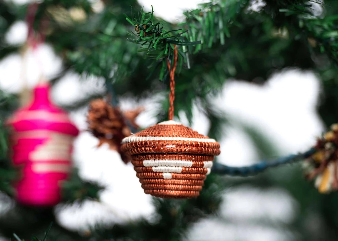 KAZI Coral + Clay Nya Ornament Set Fair Trade 4 KAZI Coral + Clay Nya Ornament Set Fair Trade