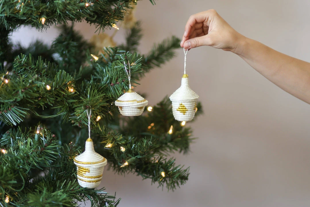KAZI Metallic Gold Fete Ornament Set 4 KAZI Metallic Gold Fete Ornament Set