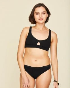 Knickey Keyhole Bralette