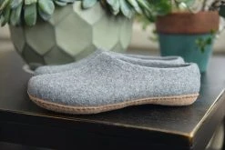 Kyrgies Women's Molded Sole High Back Wool Slippers - Gray
