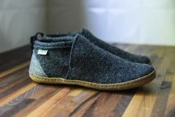 Kyrgies Men's Wool Tengries Slippers - Charcoal