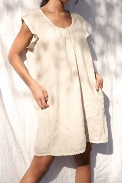 LA Relaxed Magnolia Linen Slip Dress