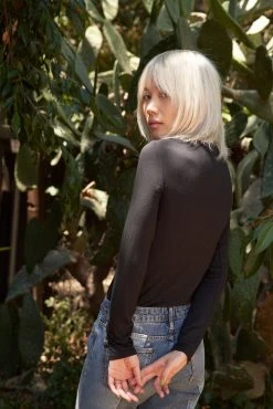 LA Relaxed Smooth Modal Jersey Turtleneck