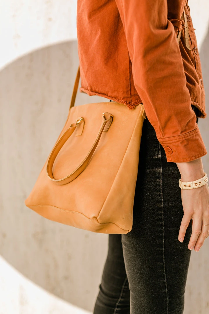 Purse & Clutch Larger Crossbody Handbag - Caramel Accessories 4 Purse & Clutch Larger Crossbody Handbag - Caramel Accessories
