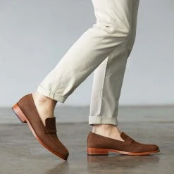Nisolo Men's Chamberlain Penny Loafer - Oak