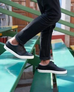 Nisolo Men's Diego Low Top Sneaker - Black