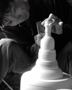 Middle Kingdom Glossy Mini Porcelain Vase 3