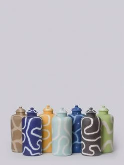 Middle Kingdom Memphis Mandarin Porcelain Urn