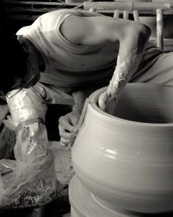 Middle Kingdom Best Sellers Colorful Mini Porcelain Vase 7