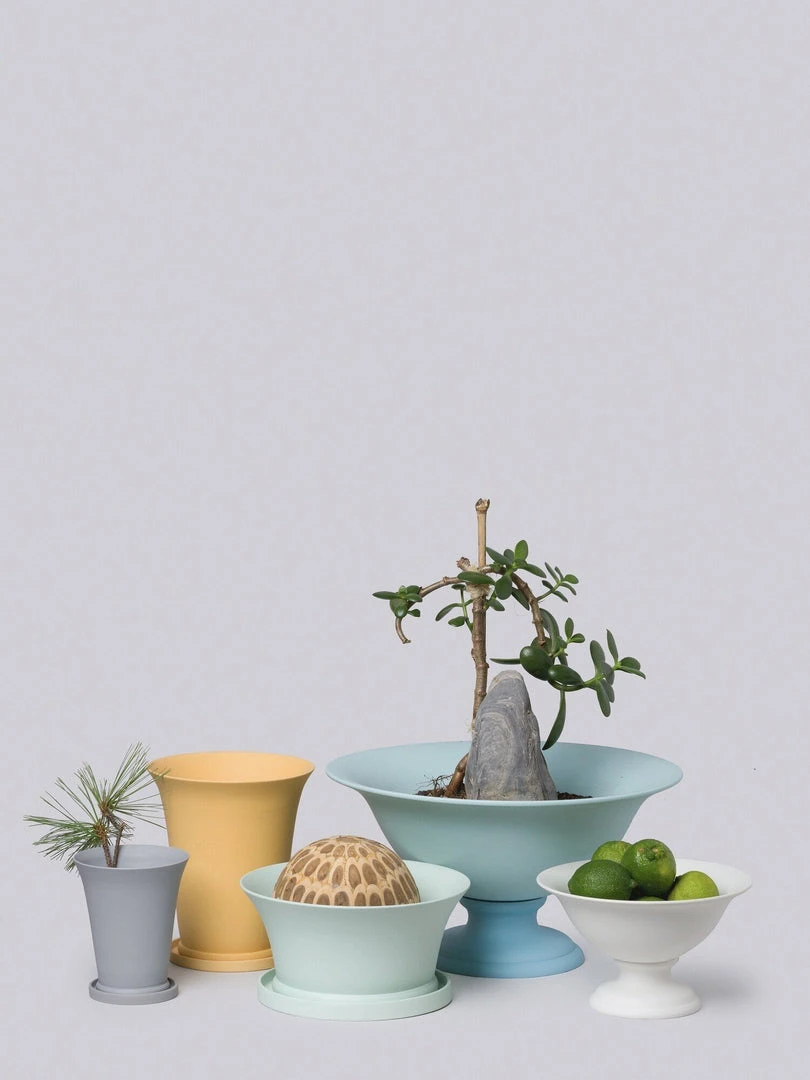 Middle Kingdom Planters + Vases Porcelain Bulb Pan 6 Middle Kingdom Planters + Vases Porcelain Bulb Pan