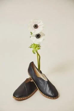 Nida Lu Handmade Women's Lu Loafer - Onyx Shoes