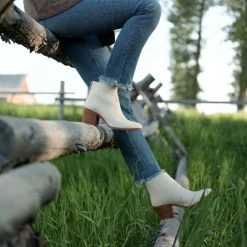 Nisolo Dari Boot - Bone