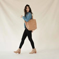 Nisolo Heeled Chelsea Boot - Almond Shoes