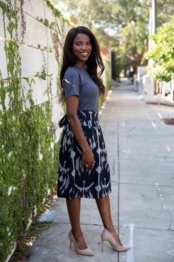 Passion Lilie Odin Midi Skirt Clothing