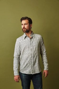 Passion Lilie Men's Timeless Button Down Shirt - Gray